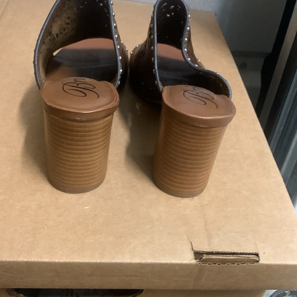 Brighton - Picture 3 of 4